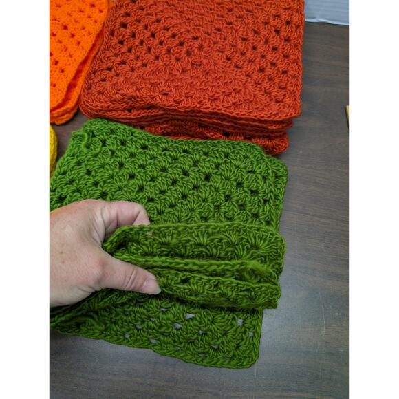 Lot of 17 Large VINTAGE Granny Square Mix 9" Red Green Orange Yellow AS SHOWN - Picture 3 of 8